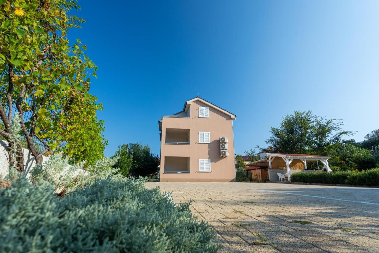 באסקה Apartments Crnekovic Jasna מראה חיצוני תמונה