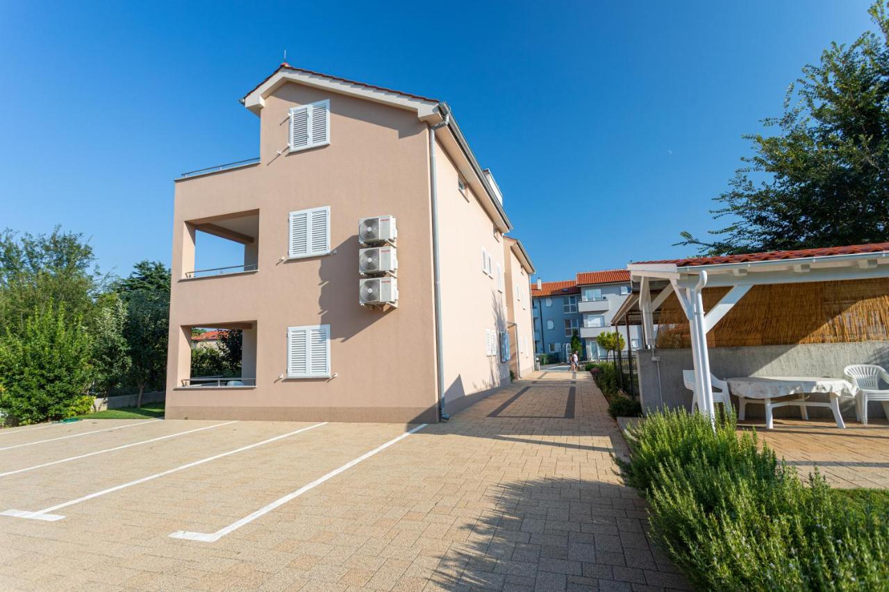 באסקה Apartments Crnekovic Jasna מראה חיצוני תמונה