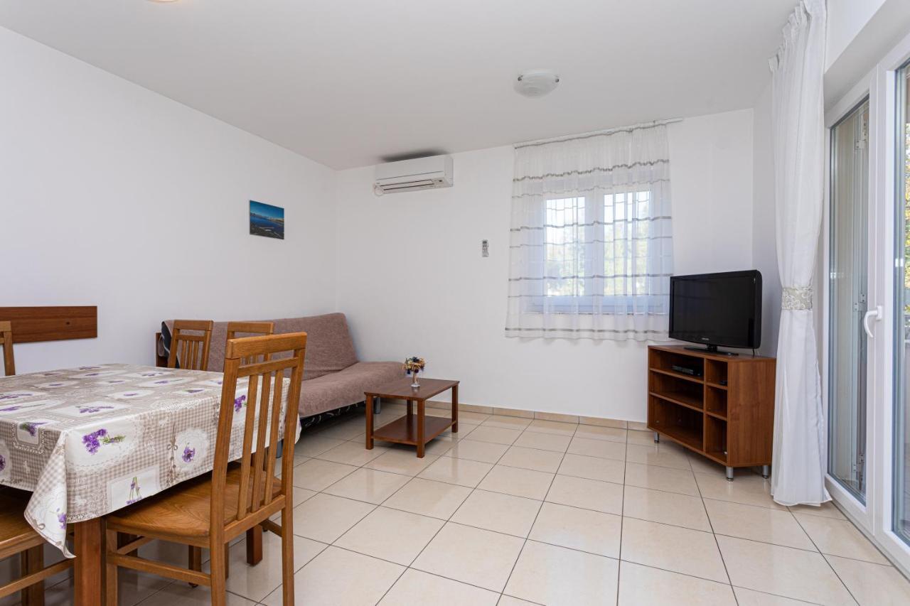 באסקה Apartments Crnekovic Jasna מראה חיצוני תמונה