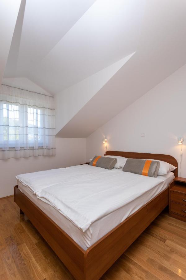 באסקה Apartments Crnekovic Jasna מראה חיצוני תמונה