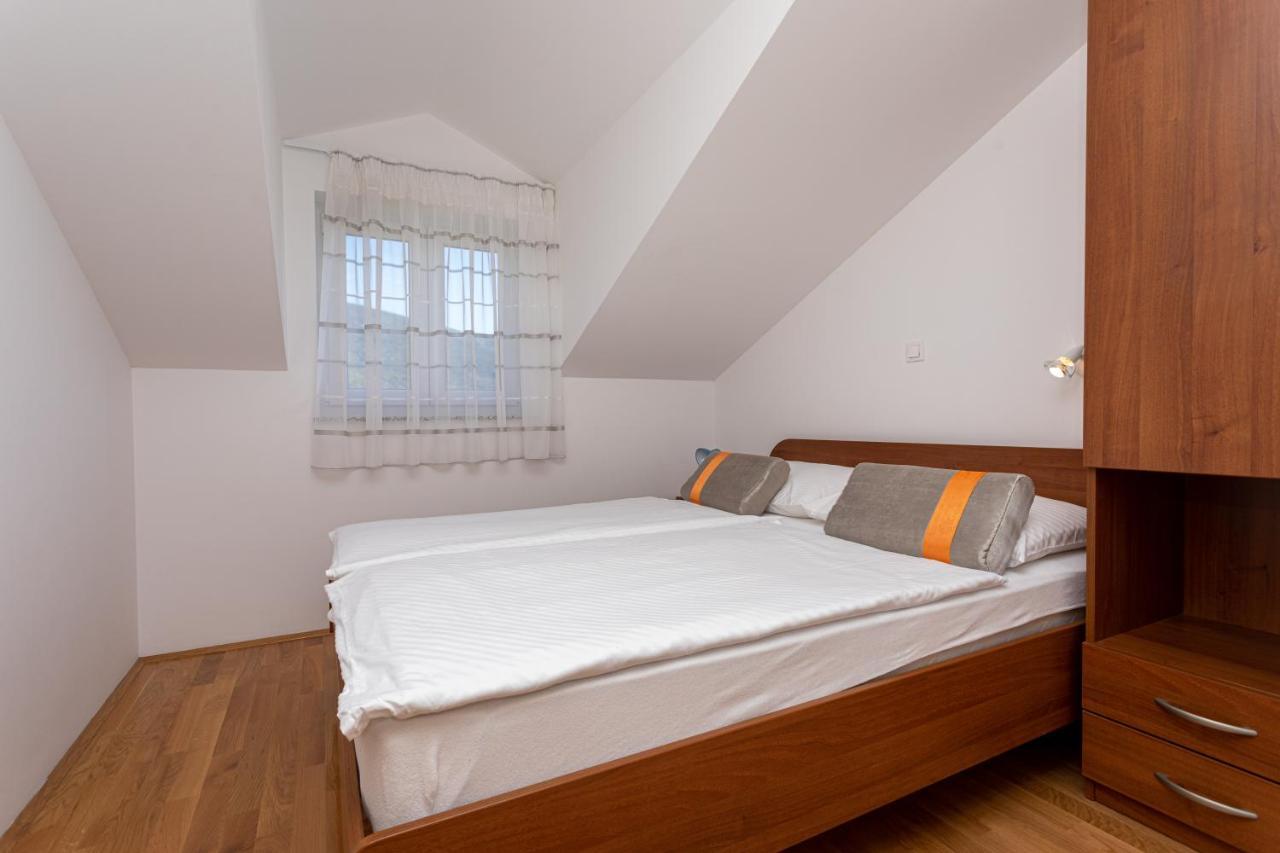 באסקה Apartments Crnekovic Jasna מראה חיצוני תמונה