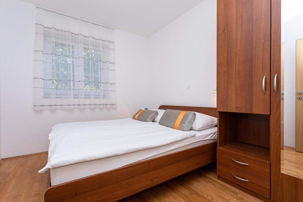 באסקה Apartments Crnekovic Jasna מראה חיצוני תמונה