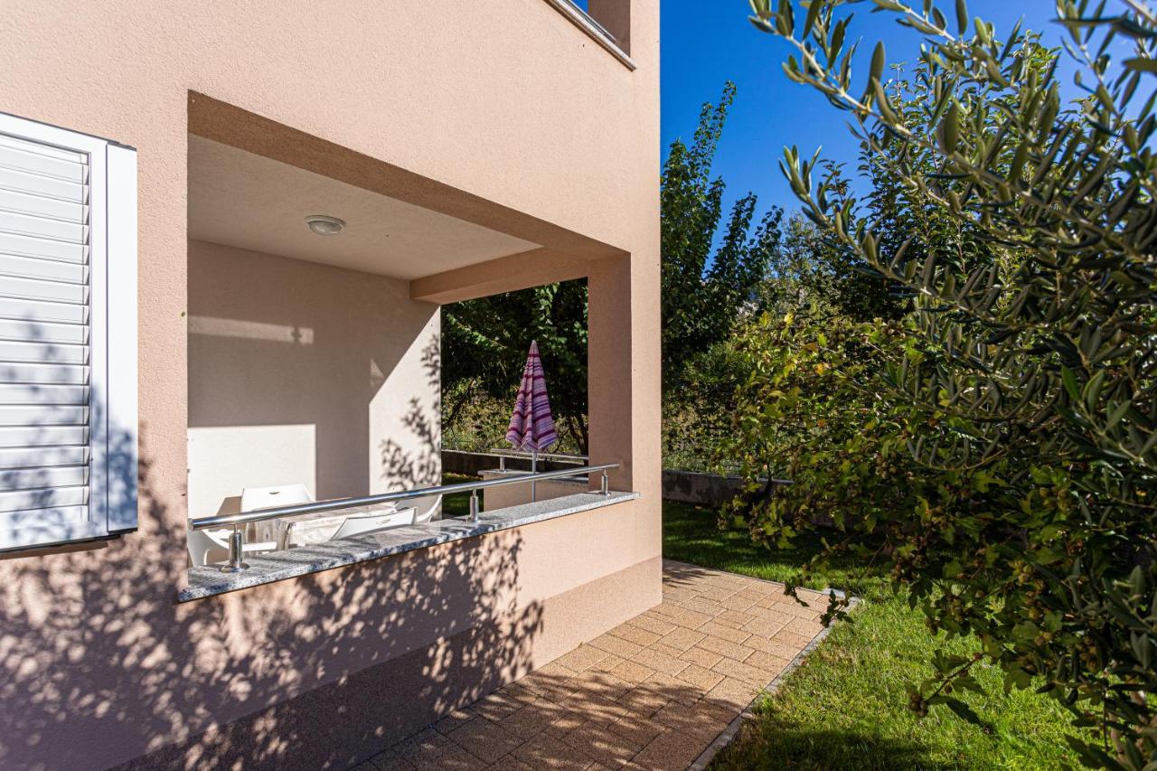 באסקה Apartments Crnekovic Jasna מראה חיצוני תמונה